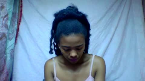 Snapshot of alicia9794 chatting on July 14, 1:28 pm alicia9794 online show from July 14, 1:28 pm