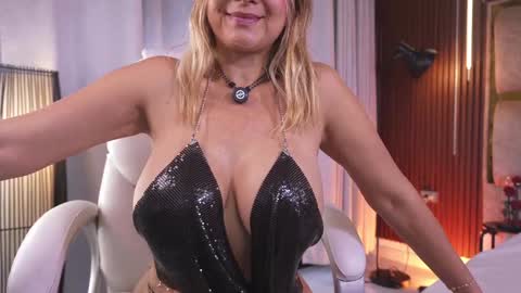 Alicia Lang online show from March 24, 8:58 pm