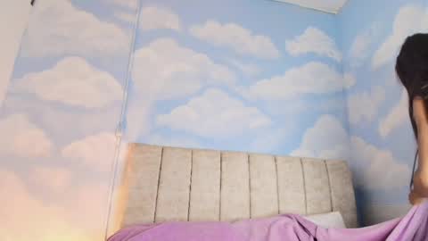 Aliclark online show from April 17, 7:06 pm