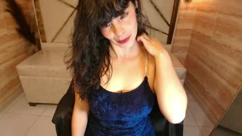 Alie online show from May 22, 8:25 pm
