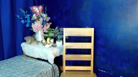 aliexagrey online show from September 10, 4:23 am