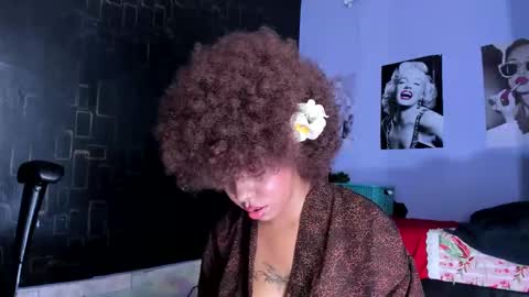 alika online show from February 15, 4:12 pm