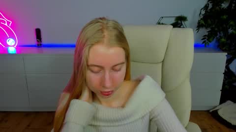 Alina online show from February 19, 7:04 am