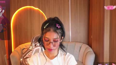alina_b_ online show from March 21, 1:05 pm