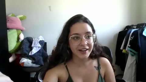 Aline online show from May 26, 1:40 pm