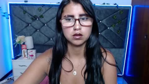 alisha_gamskar13 online show from April 16, 9:39 pm