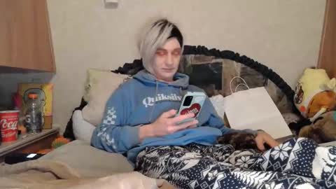 Alisha online show from February 25, 5:50 am