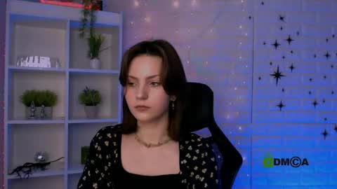Alisha online show from May 21, 11:06 am