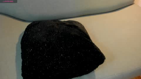           online show from January 3, 3:44 pm