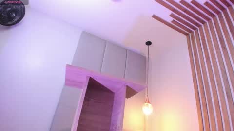           online show from March 3, 3:53 pm