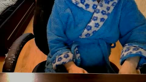 Snapshot of alisia18 chatting on February 7, 2:43 pm Alisa online show from February 7, 2:43 pm