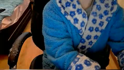 Snapshot of alisia18 chatting on February 18, 2:35 pm Alisa online show from February 18, 2:35 pm