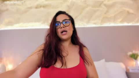 Snapshot of alisonroos chatting on April 14, 3:23 am Alison online show from April 14, 3:23 am