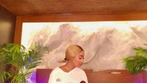 Alison Moon  online show from March 10, 10:04 pm