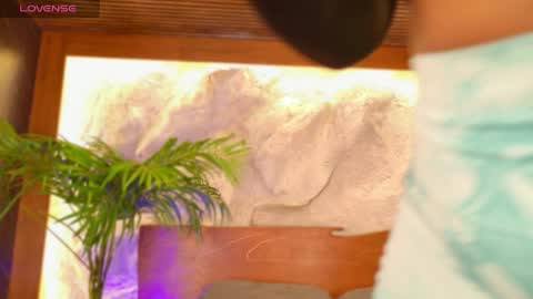 Snapshot of alisoon_moon chatting on May 3, 12:33 pm Alison Moon online show from May 3, 12:33 pm