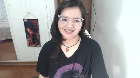 Snapshot of alissa_morrison chatting on June 10, 12:55 am alissa_morrison online show from June 10, 12:55 am