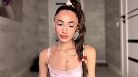 Alissa online show from April 18, 12:53 pm