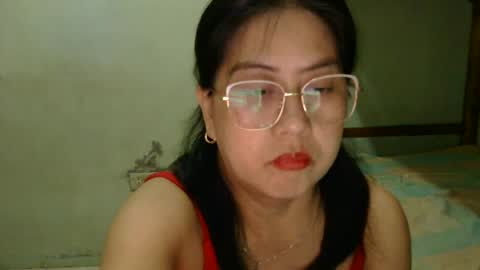 alissalove18 online show from June 19, 1:43 am
