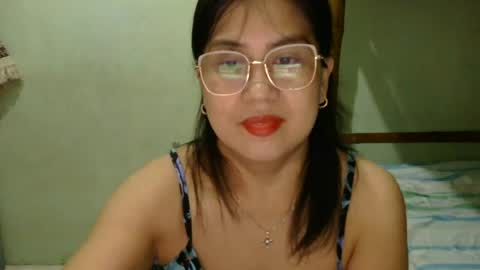 alissalove18 online show from June 27, 9:20 pm