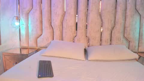 Snapshot of alisse_myers chatting on July 27, 3:13 am alisse_myers online show from July 27, 3:13 am