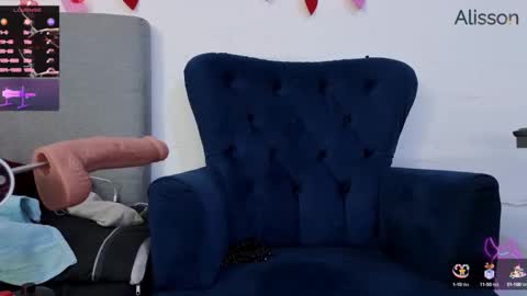 alisson0002 online show from September 18, 9:39 pm