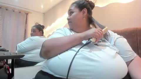 Snapshot of alisson_am chatting on June 20, 7:38 pm Alisson online show from June 20, 7:38 pm