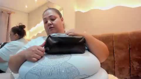 Snapshot of alisson_am chatting on June 25, 11:26 am Alisson online show from June 25, 11:26 am