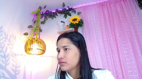 alisson online show from April 18, 10:30 am