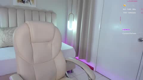 TATIS  online show from February 9, 2:17 am