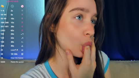 Alivia online show from April 4, 6:55 am