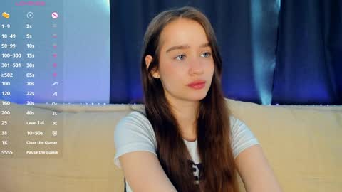 Alivia online show from April 7, 8:15 am