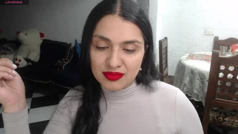 Snapshot of alix_beltran chatting on May 21, 2:18 am Alix online show from May 21, 2:18 am