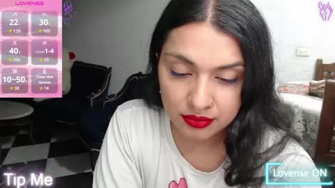 Snapshot of alix_beltran chatting on May 26, 12:28 am Alix online show from May 26, 12:28 am