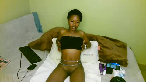 aliyah001 online show from October 14, 2:51 pm