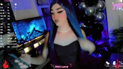 Snapshot of aliz_free chatting on July 14, 6:18 am aliz_free online show from July 14, 6:18 am