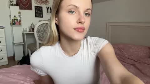 Kate online show from July 27, 2:57 pm