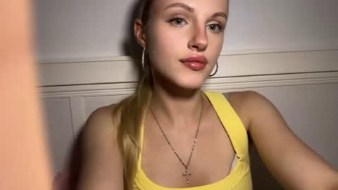 Kate online show from July 29, 5:22 pm