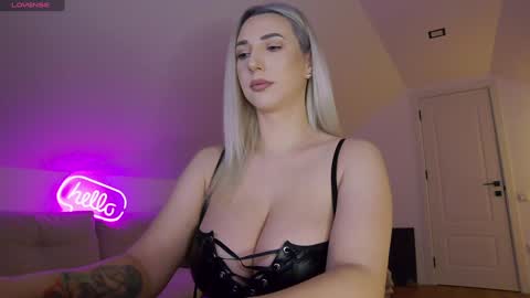 A day u didnt smile is a lost day online show from March 3, 4:40 am