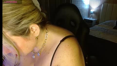 Ale online show from November 18, 10:36 pm