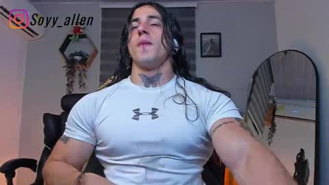 Snapshot of allen_rosse chatting on May 13, 4:10 am independent model 3 online show from May 13, 4:10 am
