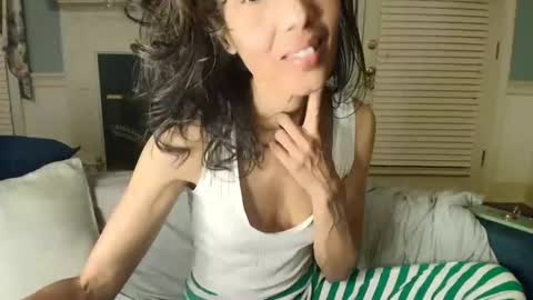 wishlist on bio online show from December 21, 4:41 am