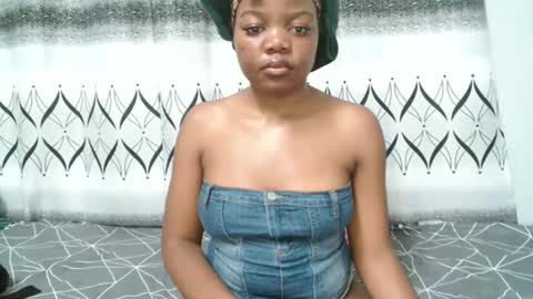 Snapshot of allibabexx chatting on May 22, 11:10 pm allibabexx online show from May 22, 11:10 pm