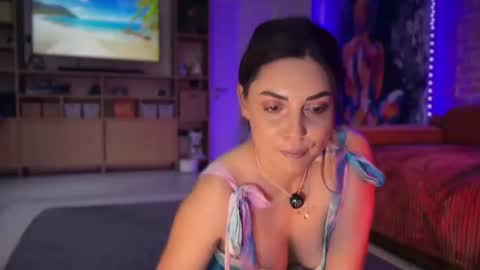 Allie online show from July 8, 11:37 am