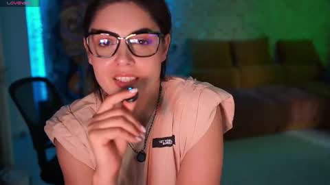 Allie online show from July 28, 12:59 pm