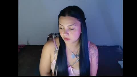 Snapshot of allisonn_smith18 chatting on June 5, 2:29 am Alisson online show from June 5, 2:29 am