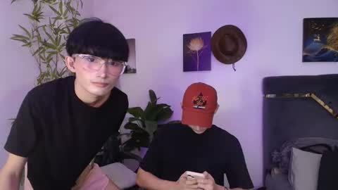 kim and josh online show from March 28, 9:14 pm