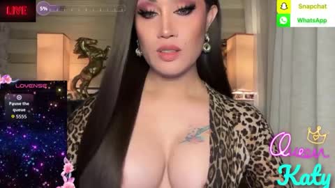 Queen Majesty Katy online show from March 30, 1:12 pm