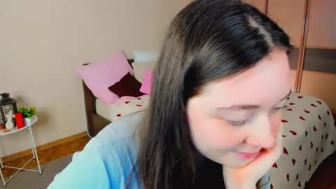 alluringeyess online show from April 22, 4:41 pm