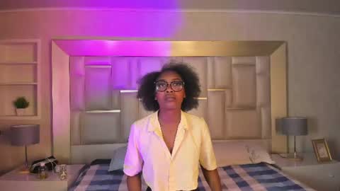 ally_jackson online show from June 18, 11:58 am