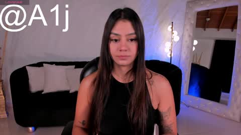 Snapshot of allyjensen chatting on May 18, 10:21 am Alisson online show from May 18, 10:21 am